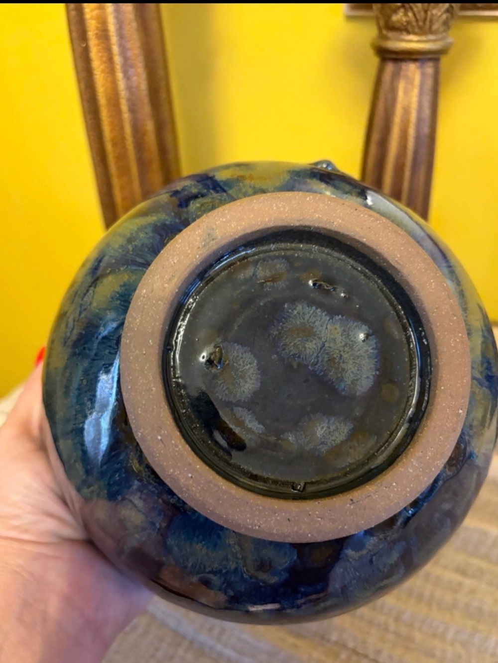 Handcrafted Studio
Pottery Yarn Bowl - Glazed Ceramic Spiral
Knitting Holder - Picture 8 of 11